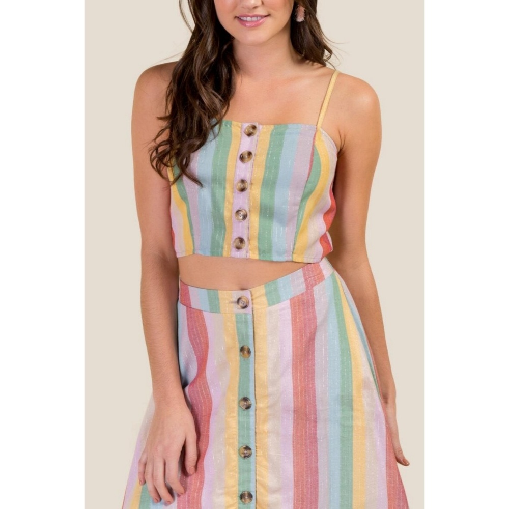 NWT Francesca's Ashlee Big Button Cropped Tank